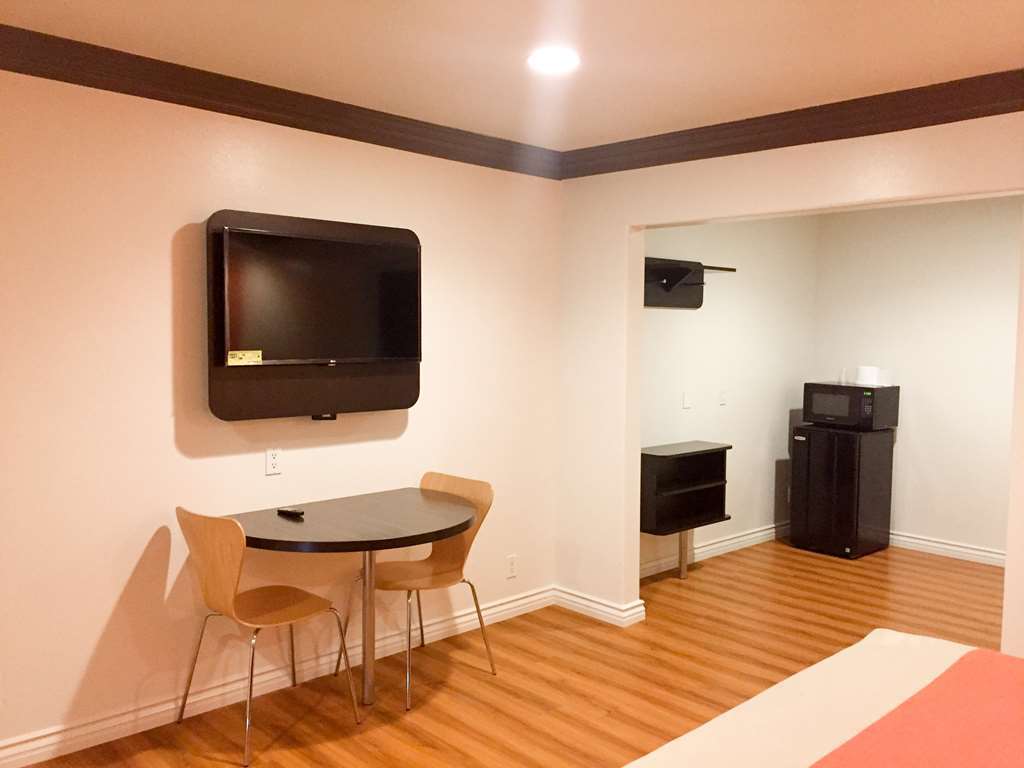 Motel 6 Гардина Стая снимка